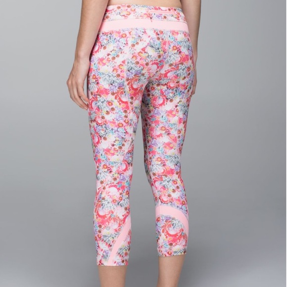 Lululemon Inspire Crop II Leggings Flowabunga Floral Coral Pink 8 - Picture 3 of 10